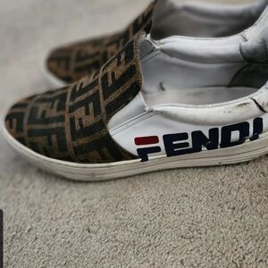 Fendi Slip on FF logo